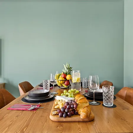 Svyvo Cologne - Serviced Apartments Ehrenfeld Zimmer foto